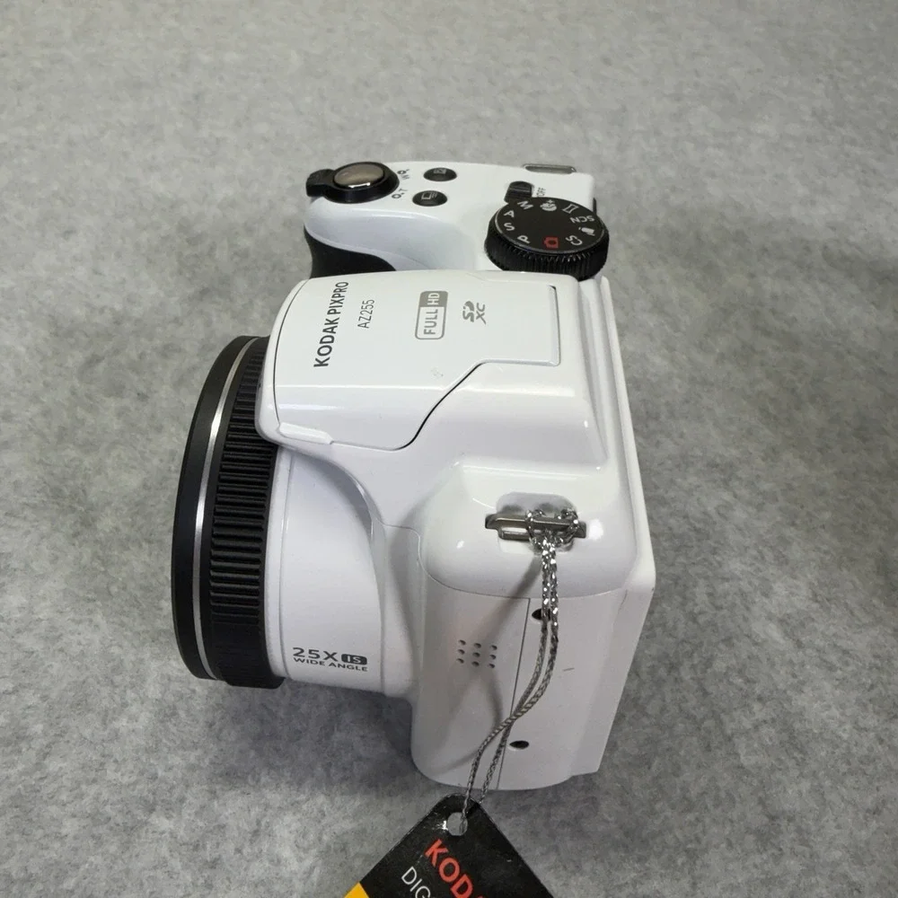 KODAK AZ255 PIXPRO 25x Optical Zoom Digital Camera White FOR PARTS